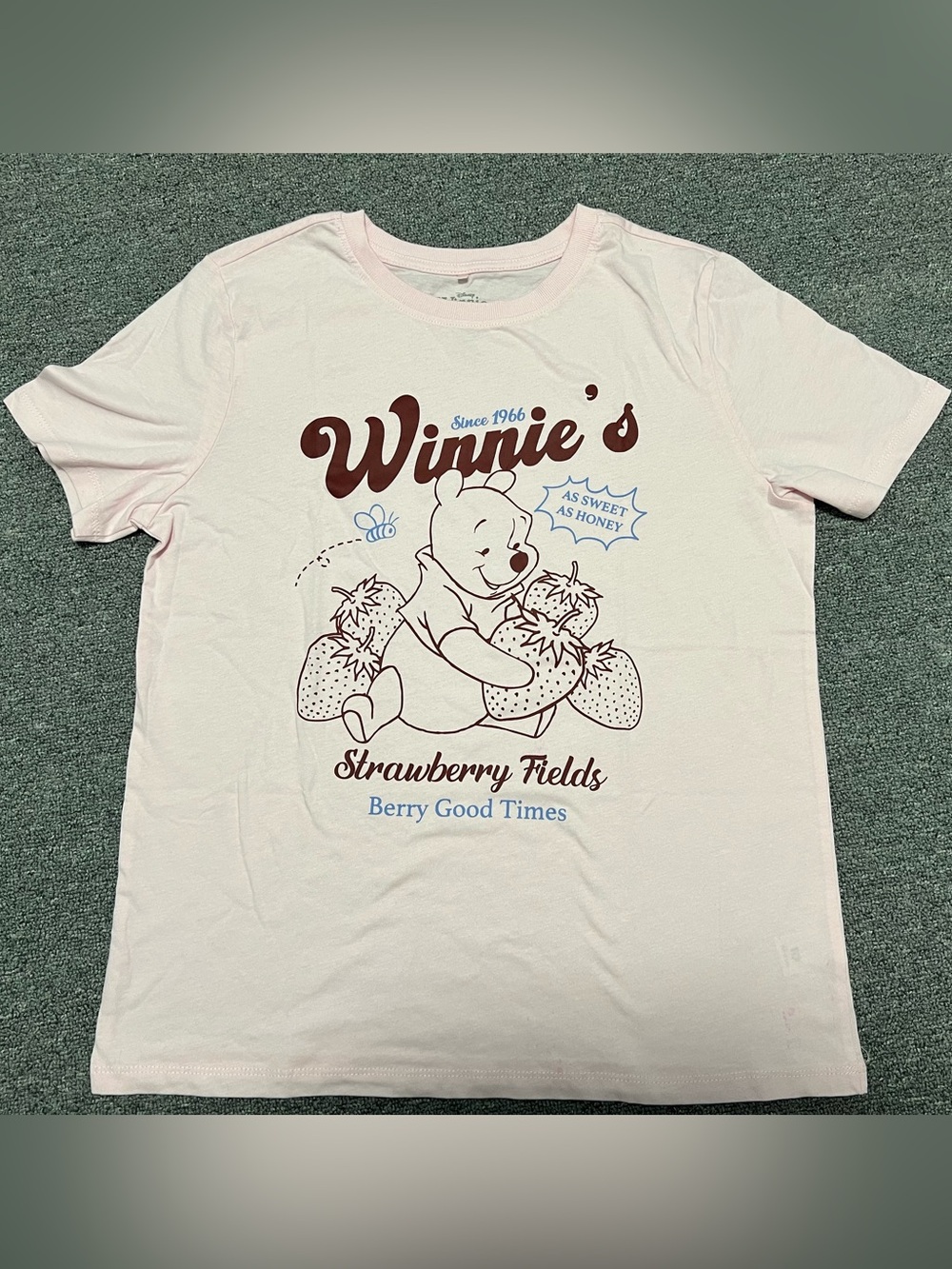 Winnieโs Strawberry Fields Short Sleeve Tee Womenโs 10